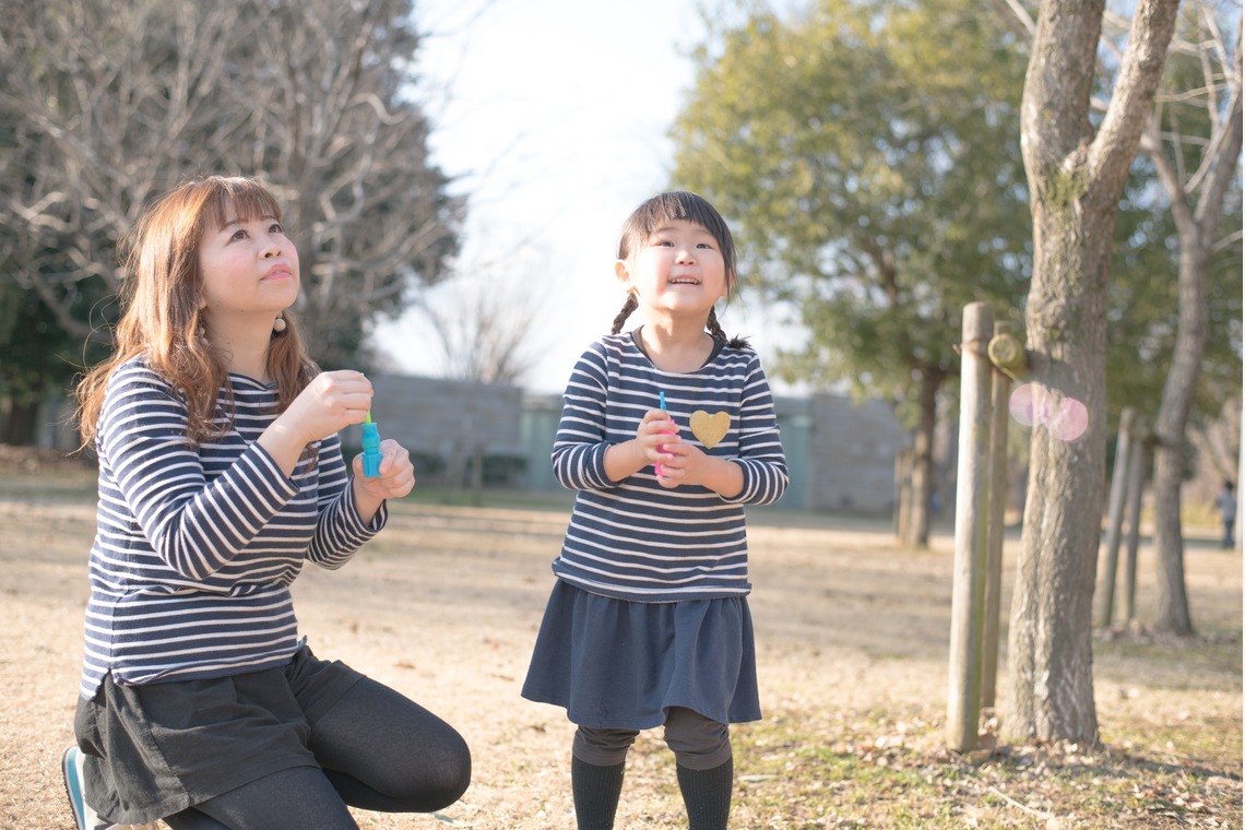 出張撮影coco.yuiが撮影した家族写真の出張撮影のアルバム「未来へ続く親子写真」