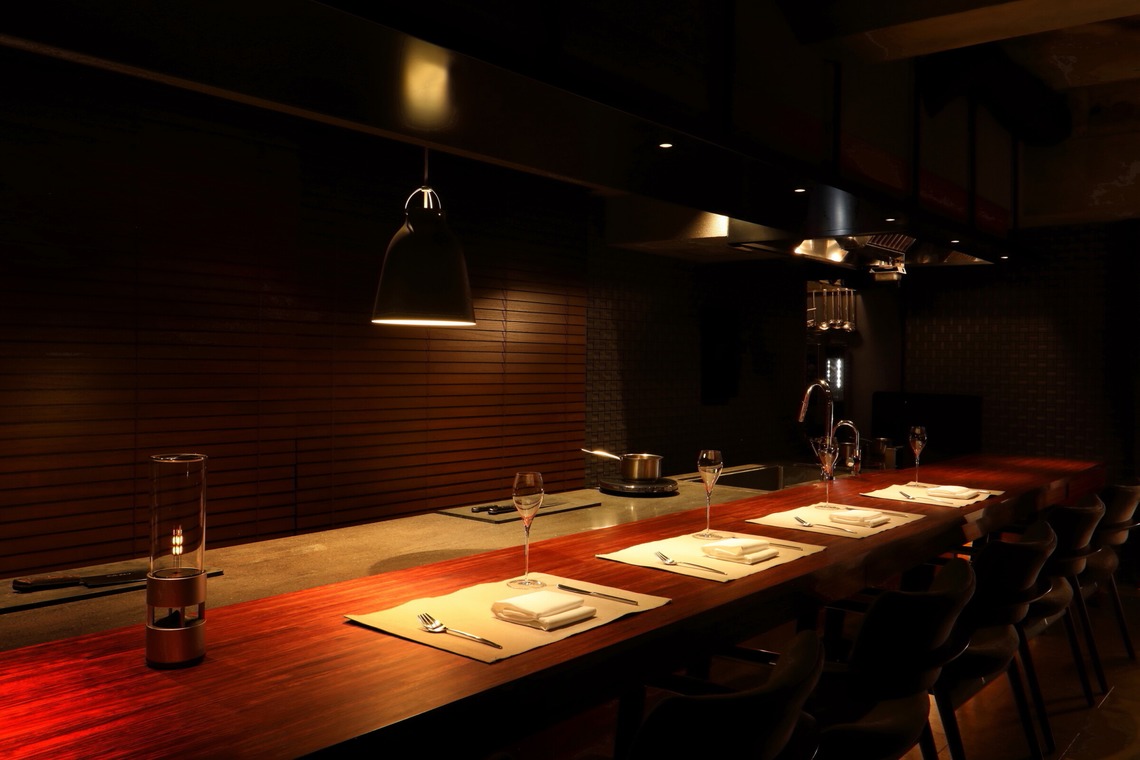 森安　照が撮影した「ホテル・レストラン（料理・ワイン・シャンパン・シェフ・ホールスタッフ・内観・イメージカット）」の写真