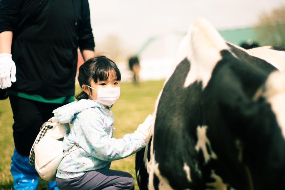 神部葵が撮影した「菊地ファーム　春の初放牧公開イベント」の写真