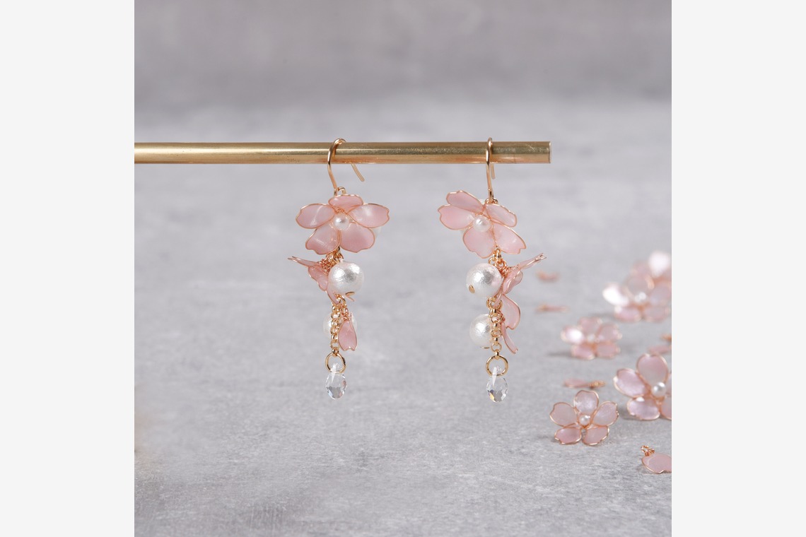 日高恵が撮影した写真のアルバム「自宅スタジオ」