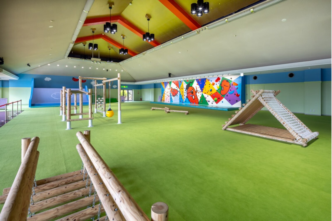 富岡敦が撮影した写真のアルバム「テーマパーク撮影」