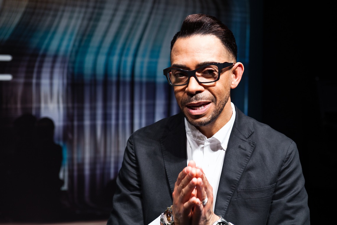 小浜守也が撮影した写真のアルバム「インタビュー＆ポートレイト」