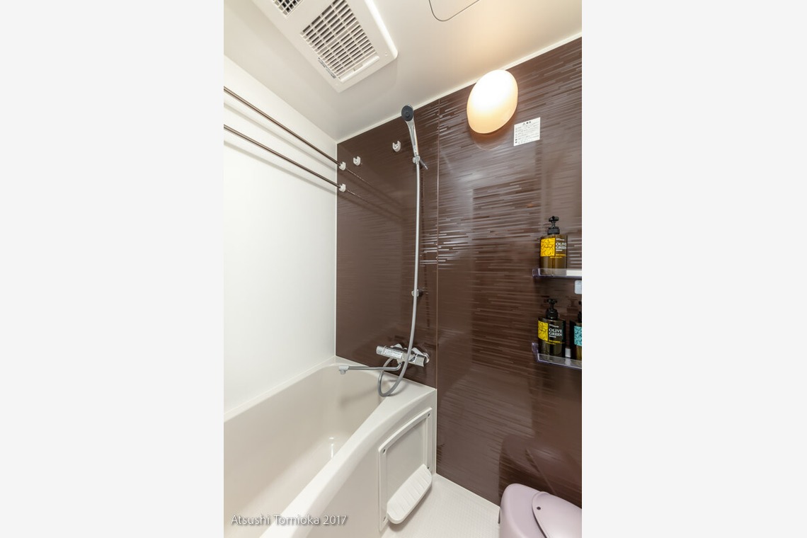 富岡敦が撮影した写真のアルバム「ホテル撮影」