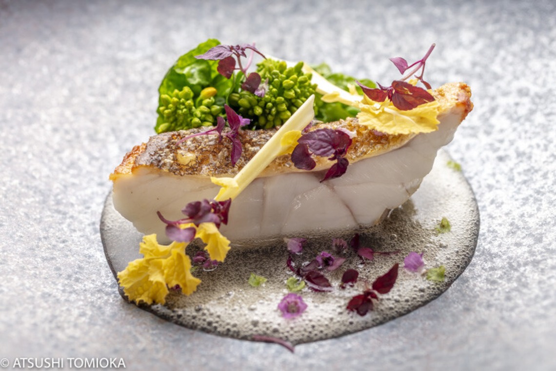 富岡敦が撮影した写真のアルバム「フランス料理店撮影」