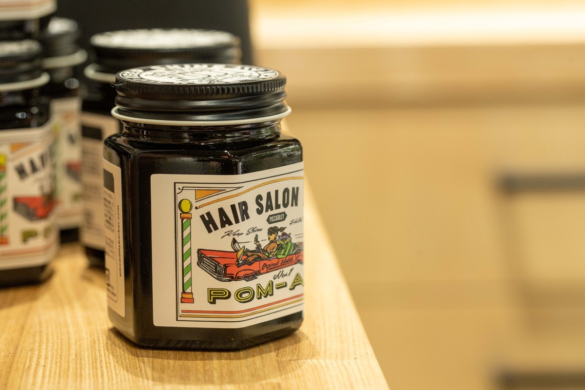 元木 ヒデが撮影した写真のアルバム「THIRD Cut Shop」