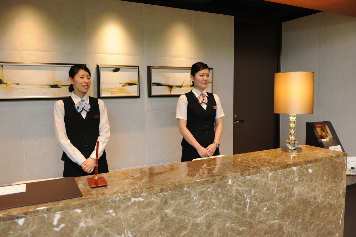 藤尾輝弘/フォトオフィスバドが撮影した写真のアルバム「老人向け高級マンション」