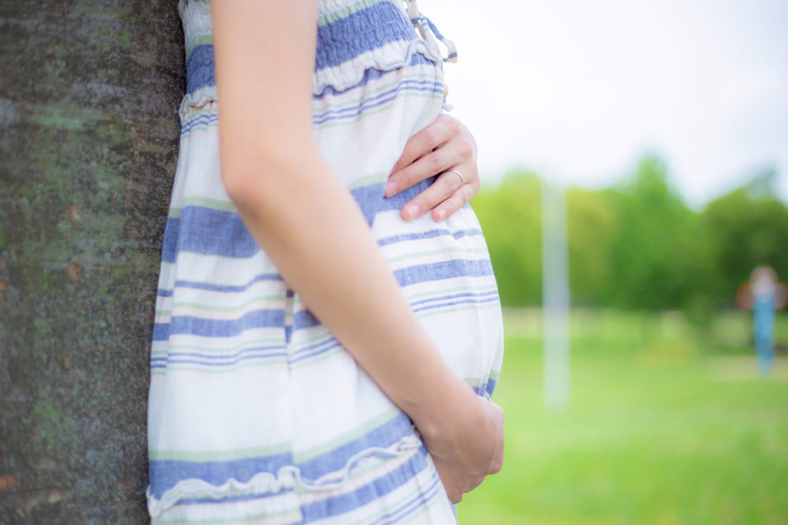 中井企画が撮影したマタニティフォトのアルバム「マタニティカップルフォト」