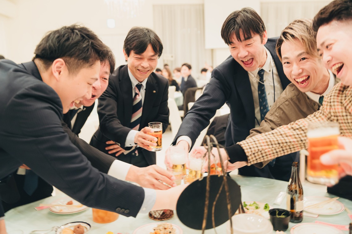 内藤駿介が撮影した「企業忘年会撮影」の写真