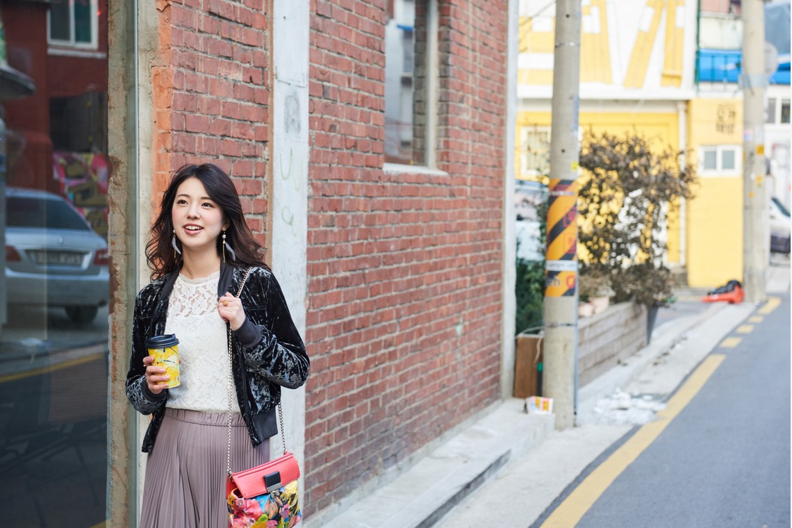 倉木ノエルが撮影した「ポートレート広告」の写真