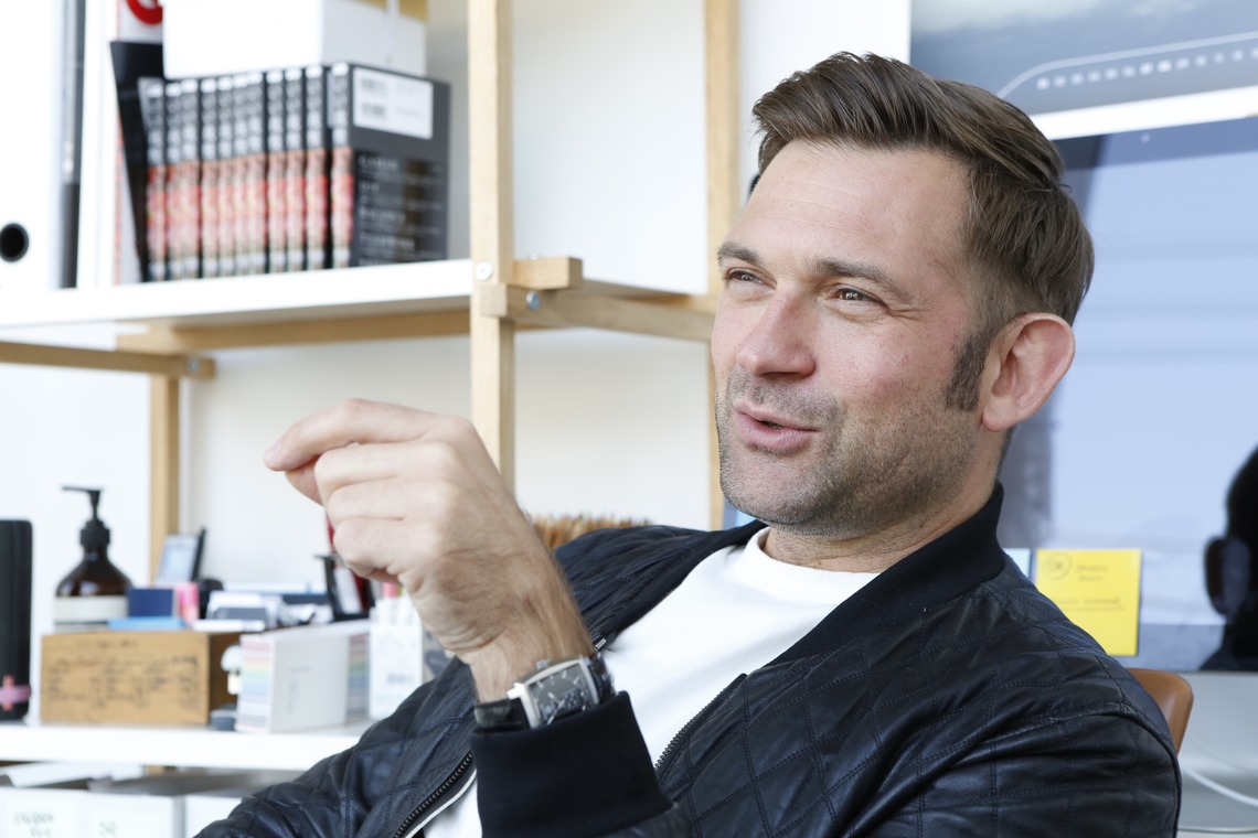 村田わかな広告写真が撮影した「日経Gooday インタビュー」の写真