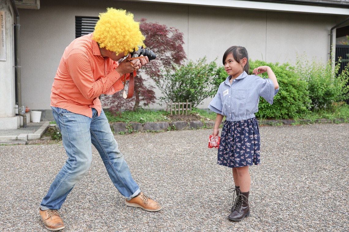ちずカメラが撮影した「写真家　橘田龍馬さんの子供写真教室の様子」の写真