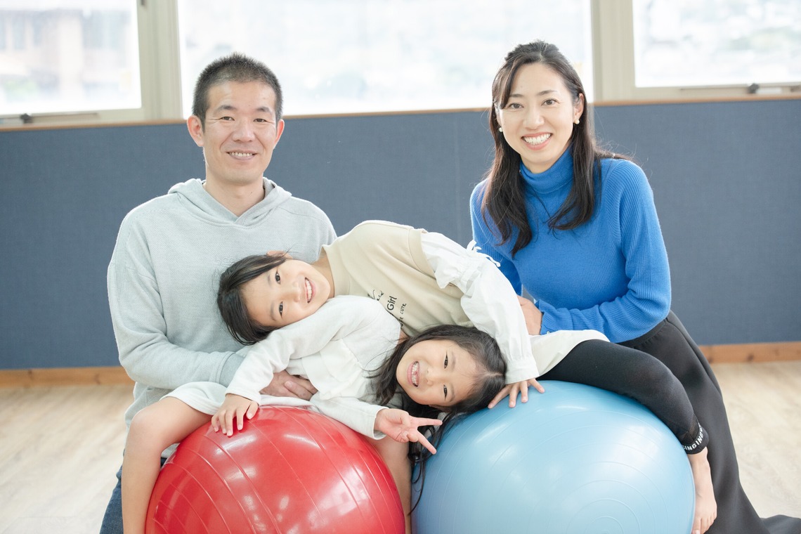 福永写真事務所が出張撮影した家族写真(キッズ,ベビーフォト)などが写った「家族写真（斑鳩町）」の家族写真