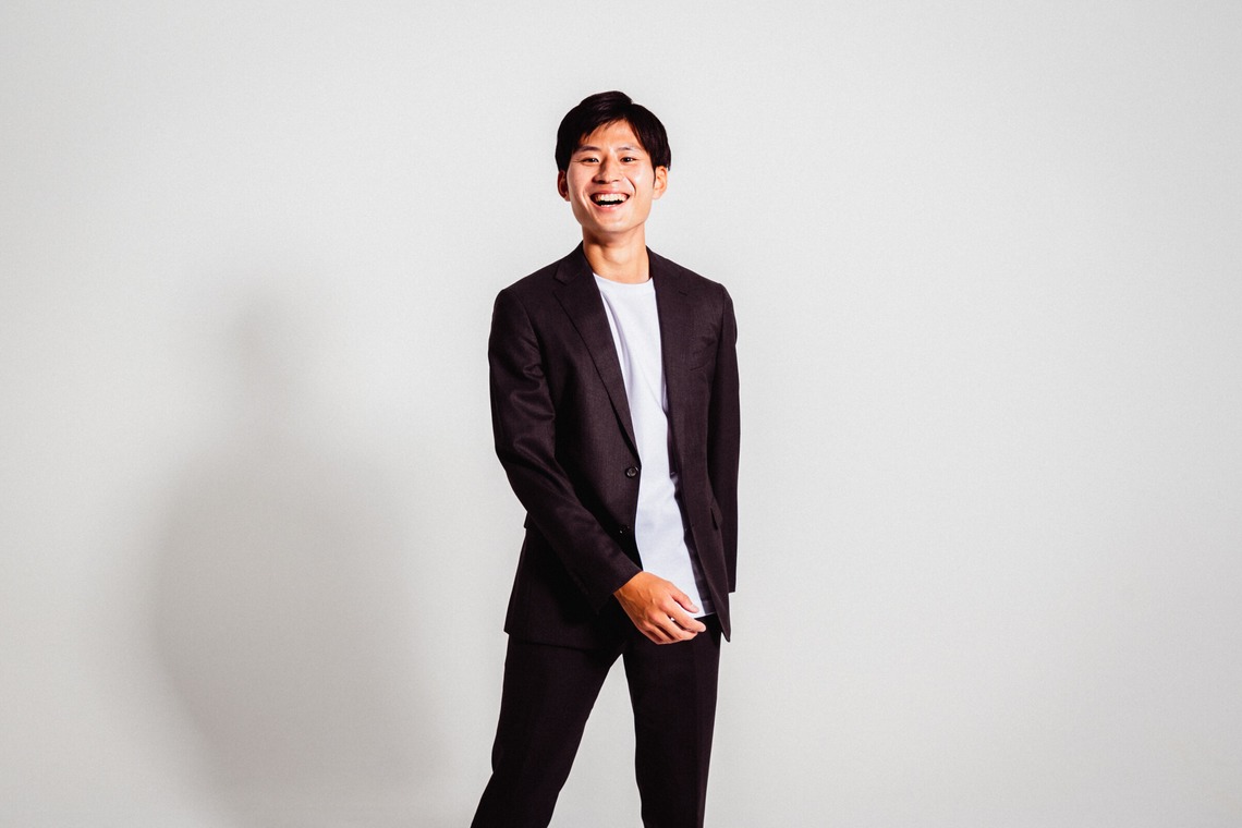 西村ユウトが撮影した写真のアルバム「プロフィール写真_スタジオ撮影_color」