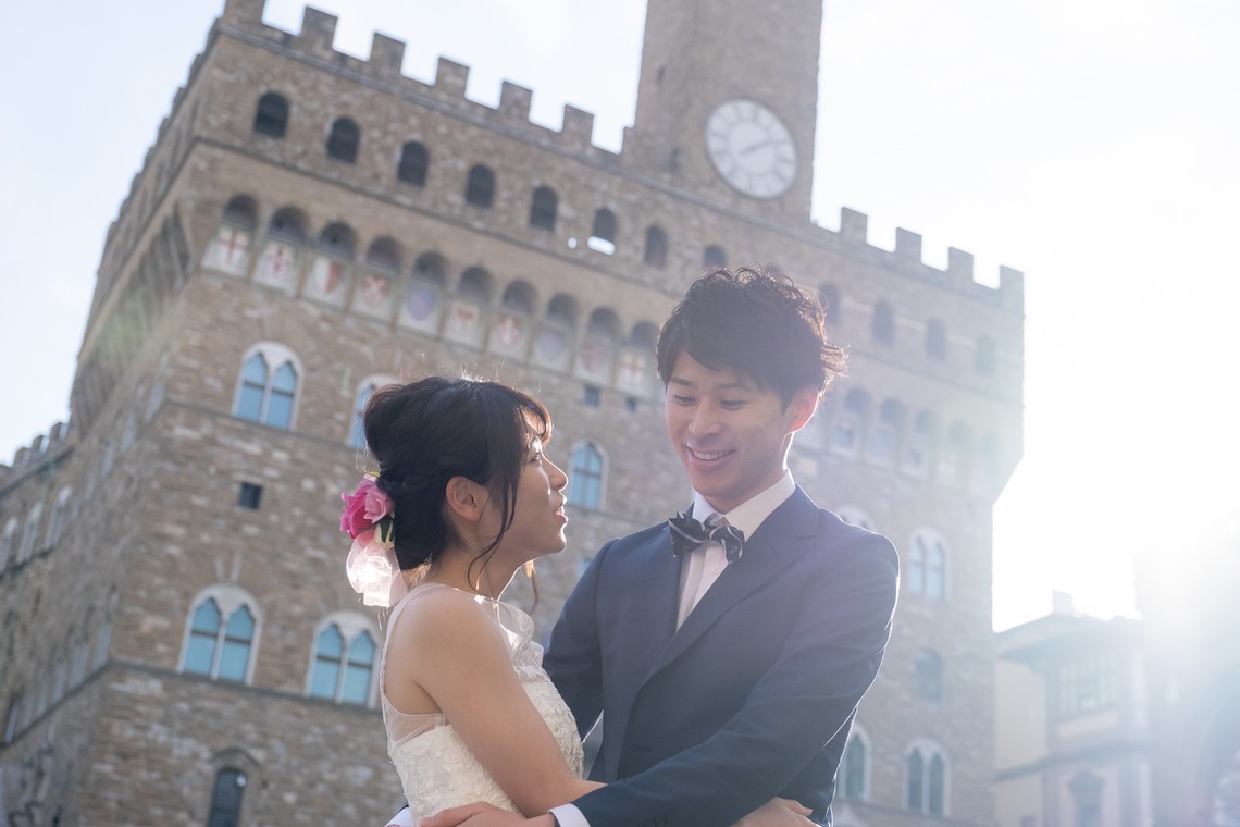 Album of the Honeymoon Photo Shoot taken by MOMO - Florence wedding location photo