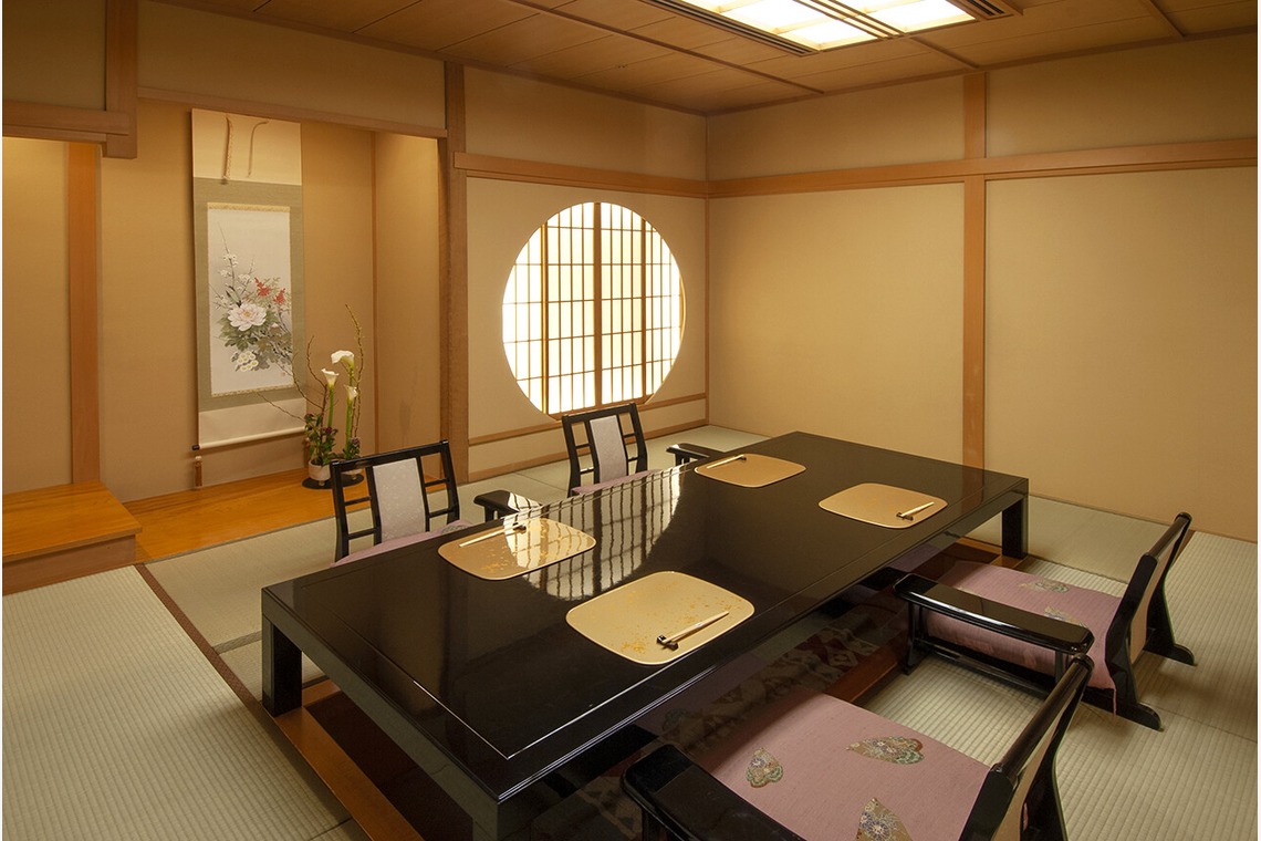 ワンツーBフォトが撮影した写真のアルバム「ホテル・店舗・住宅・の外観と内観」