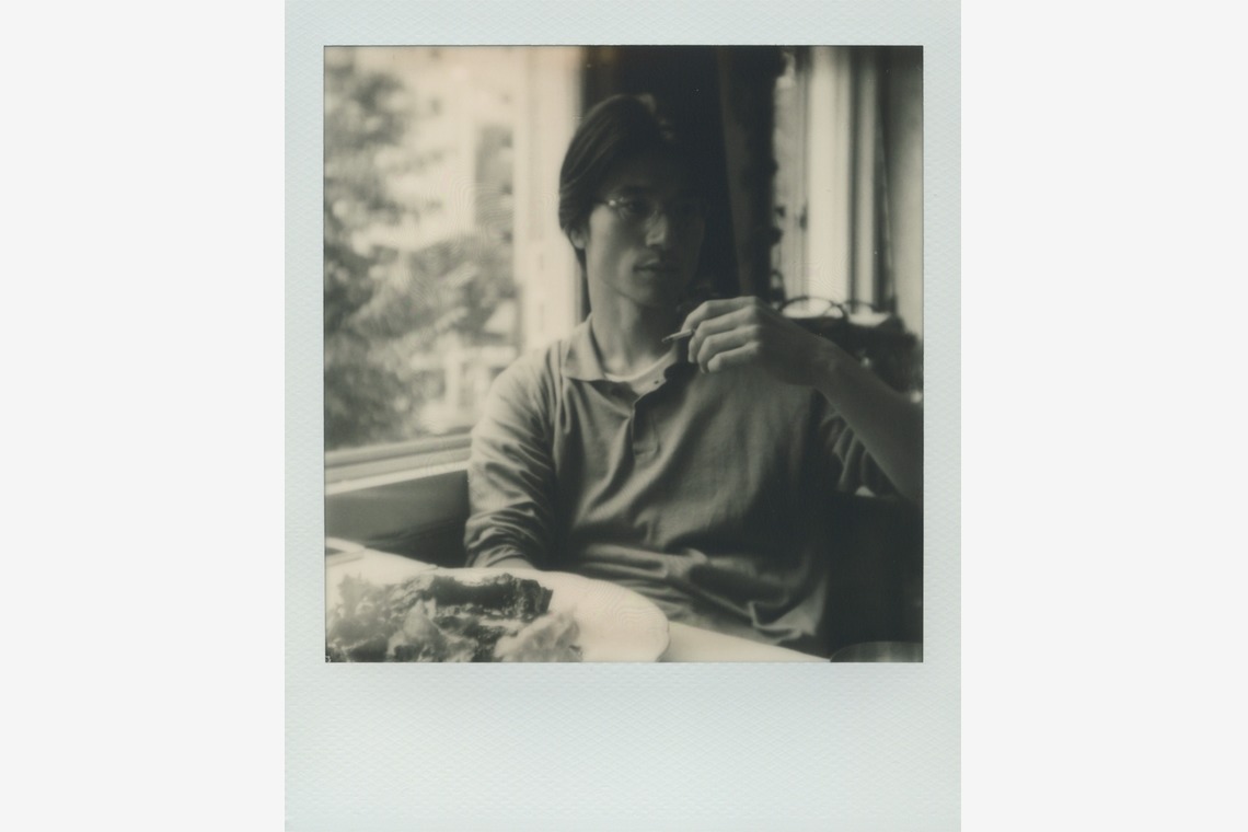 Tomohisa Watanabeが撮影した写真のアルバム「ポラロイド」