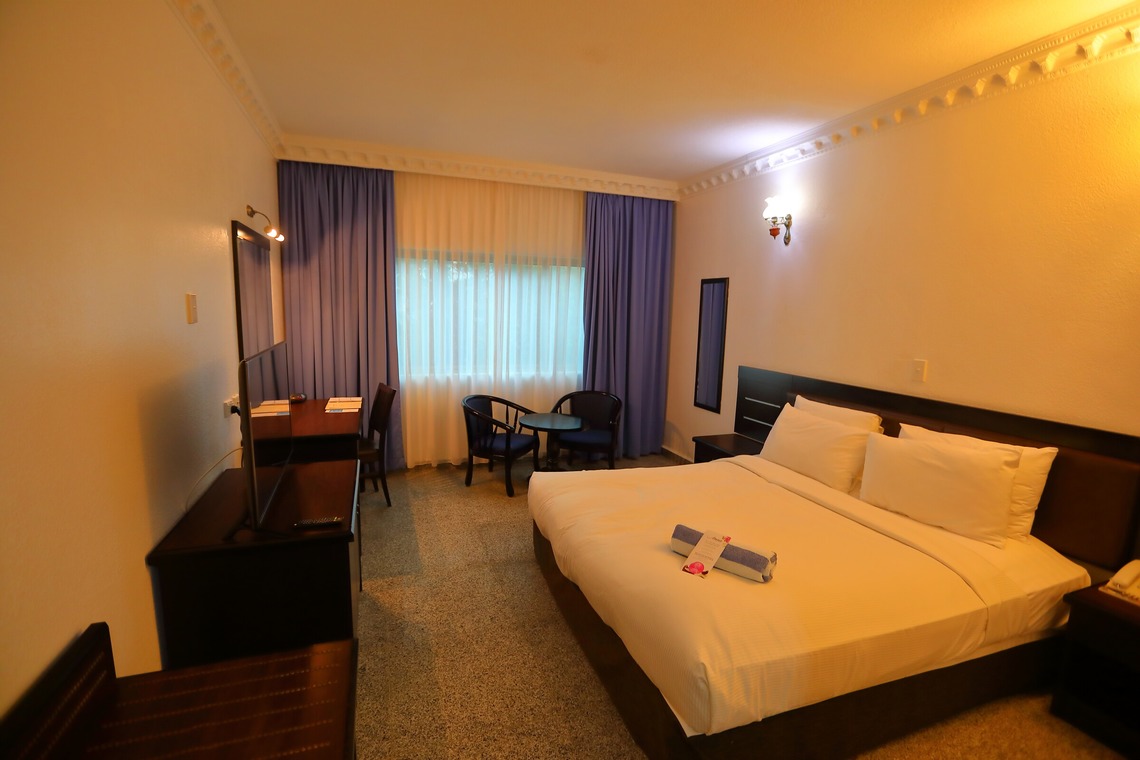 溝口崇が撮影した写真のアルバム「建物内観広角撮影」