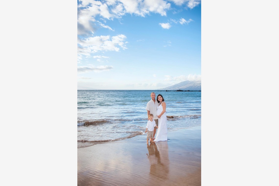 Album of the Wedding, Bridal taken by Willow Photo - Maternity Photos