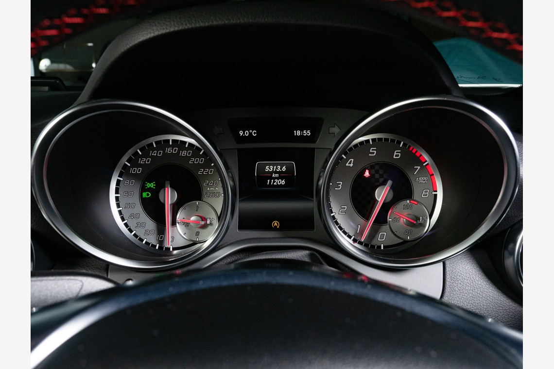 原野 英樹が撮影した「輸入車販売会社よりメルセデスベンツ SLK200をカーセンサーSDGE 掲載用写真を依頼いただきました」の写真