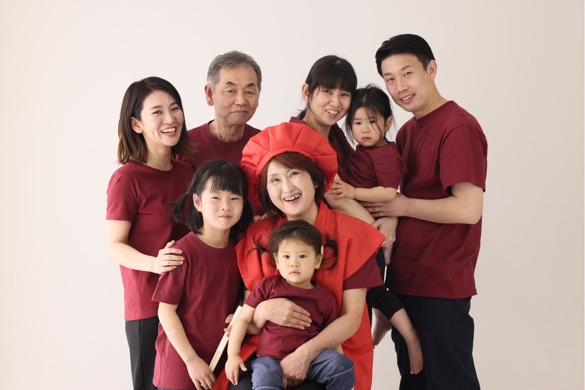 A-Studioが撮影したスタジオ撮影のアルバム「還暦祝い」