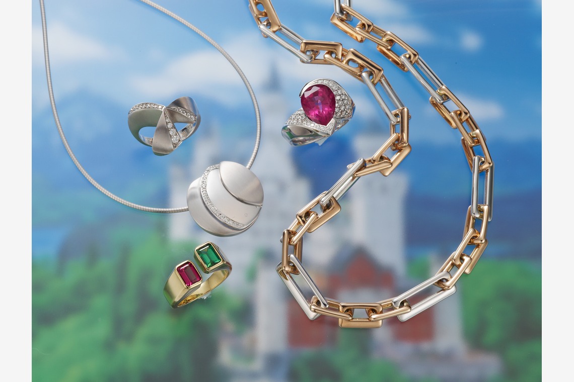 谷崎 春彦（T-Studio）が撮影した「ブツ撮」の写真