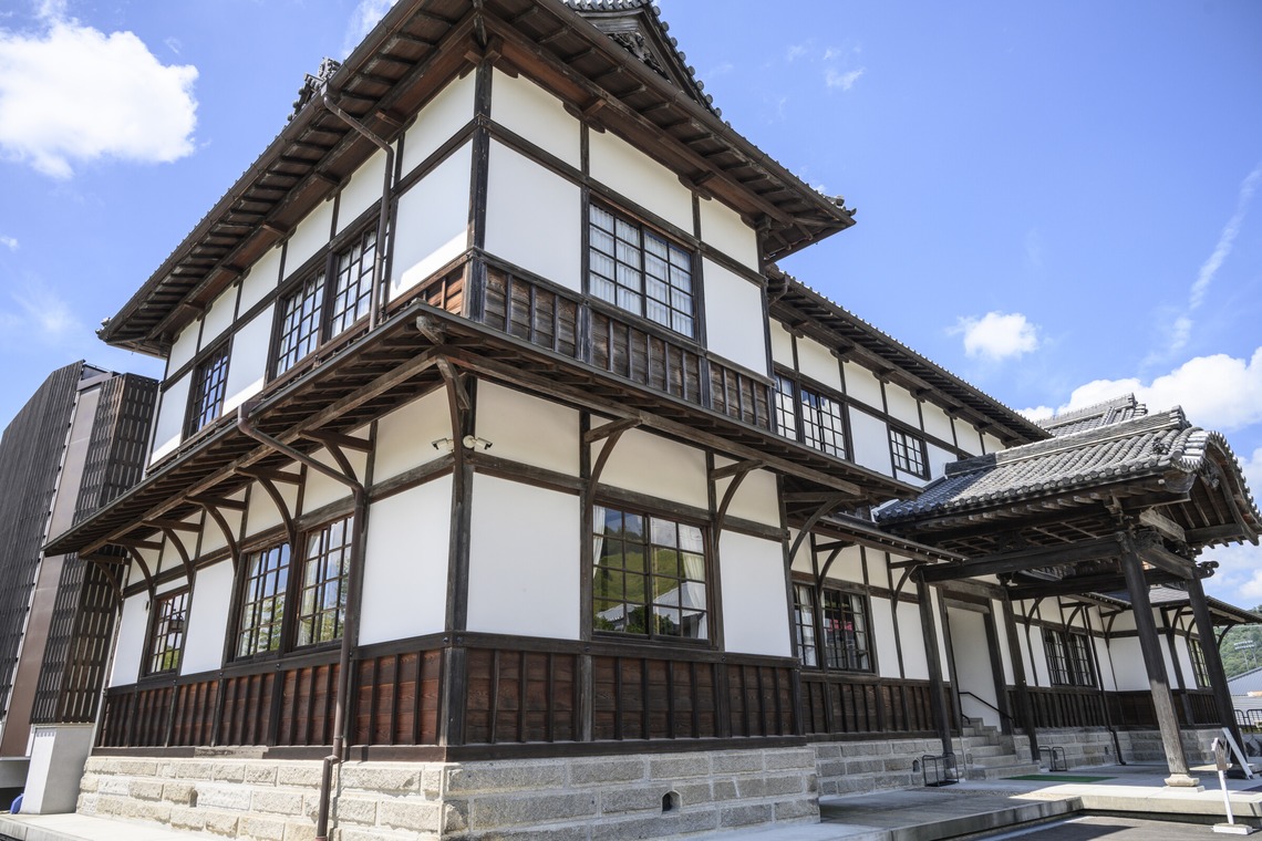 ならもとかずや