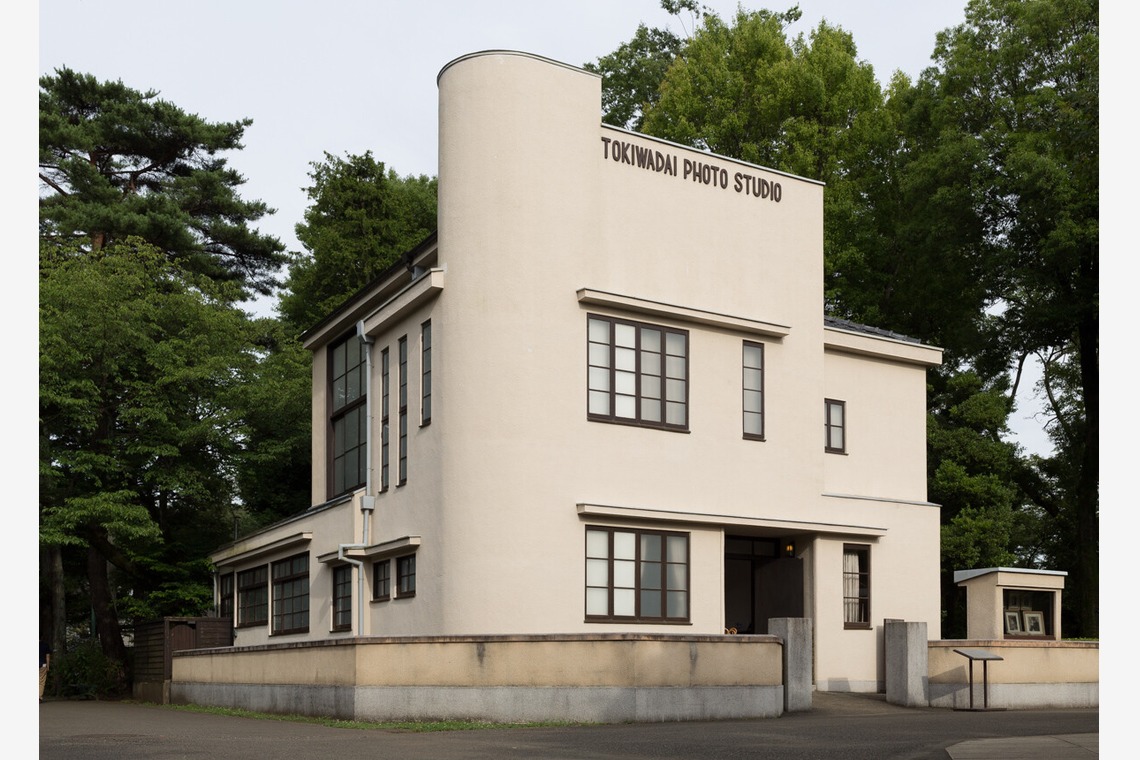 尾田信介が撮影した写真のアルバム「建築写真」