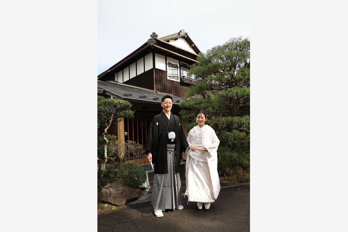 管野　利が撮影した写真のアルバム「ウエディング」