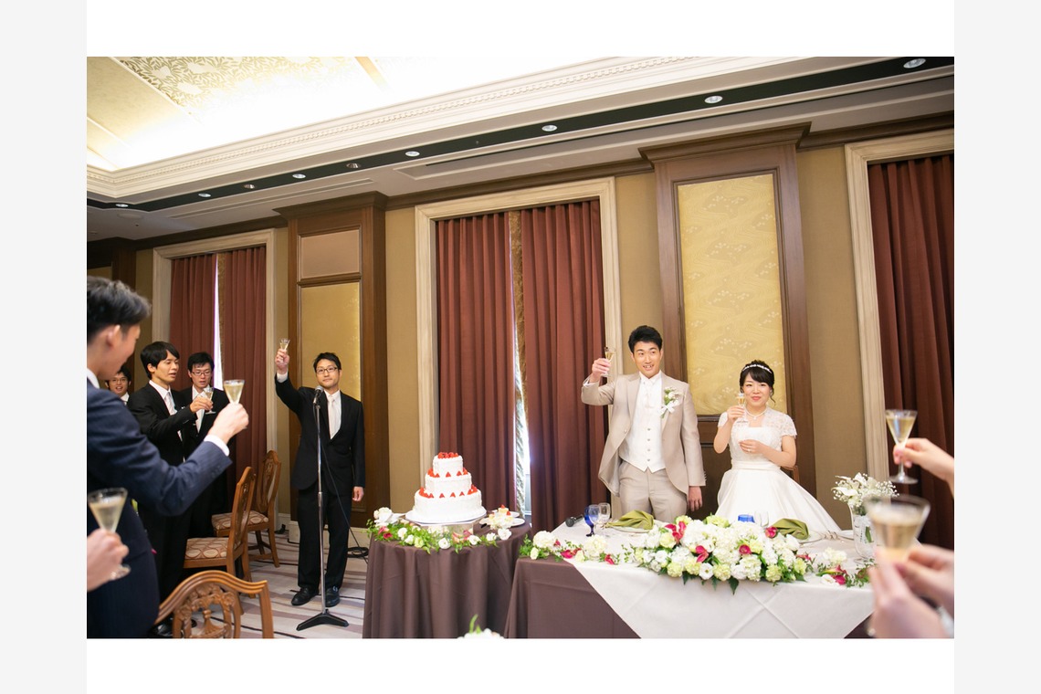 人見写真事務所が撮影した写真のアルバム「大阪　挙式・披露宴」