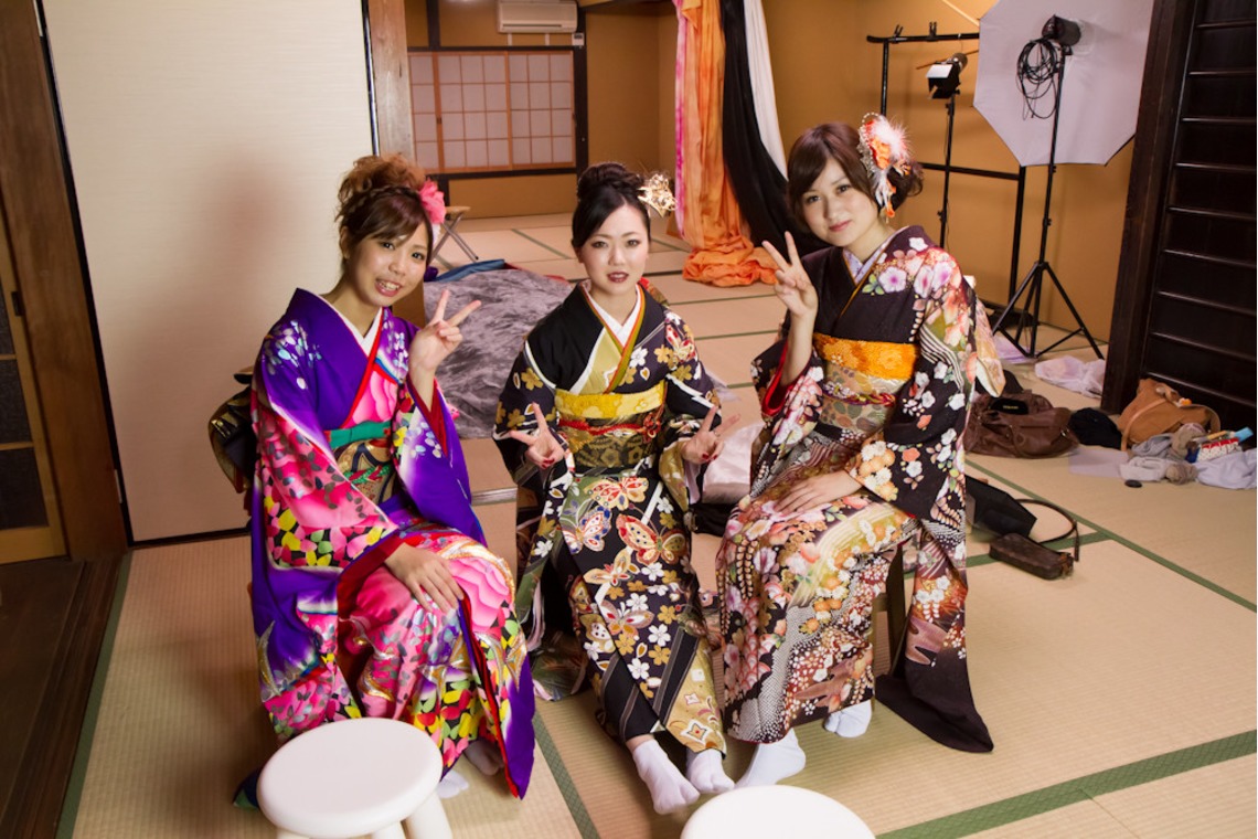 スマイルハンターが出張撮影した家族写真(キッズ,ベビーフォト)などが写った「成人式フォト」の家族写真