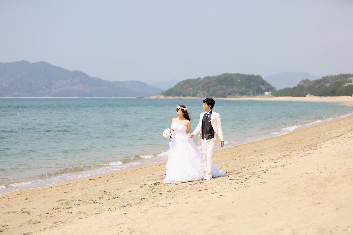 KIKIウェディングが撮影した写真のアルバム「海と桜」