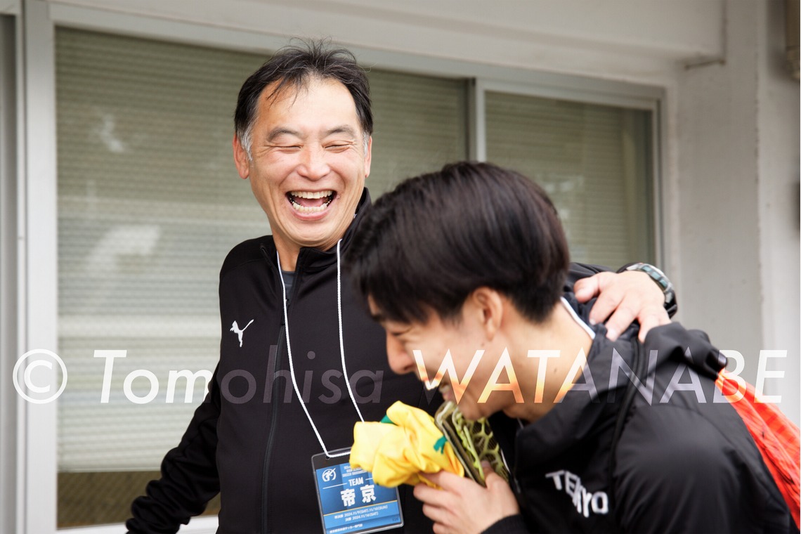Tomohisa Watanabeが撮影した写真のアルバム「スポーツ　高校サッカー　TEIKYO Canaria Eleven」