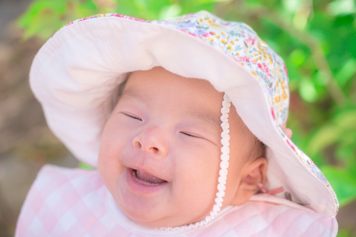 高木勇斗が撮影したニューボーンフォトのアルバム「赤ちゃん」