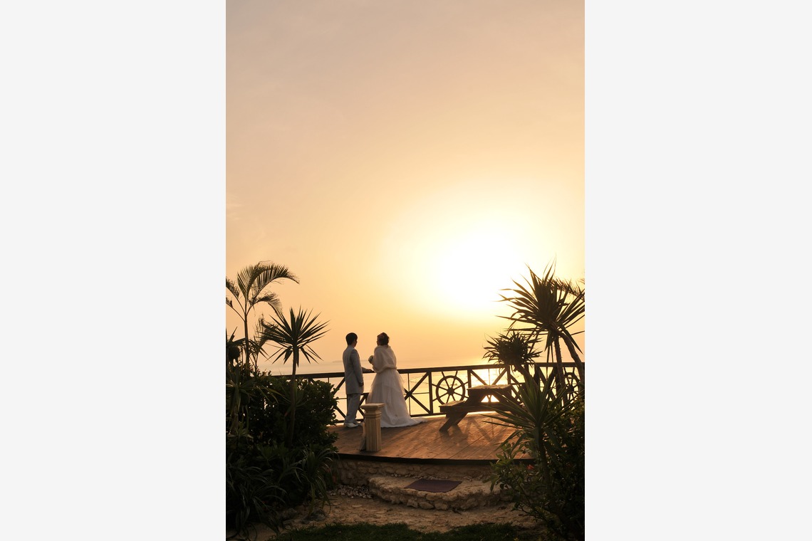 ウエディングラウンジが撮影した写真のアルバム「サンセットウェディングフォト」