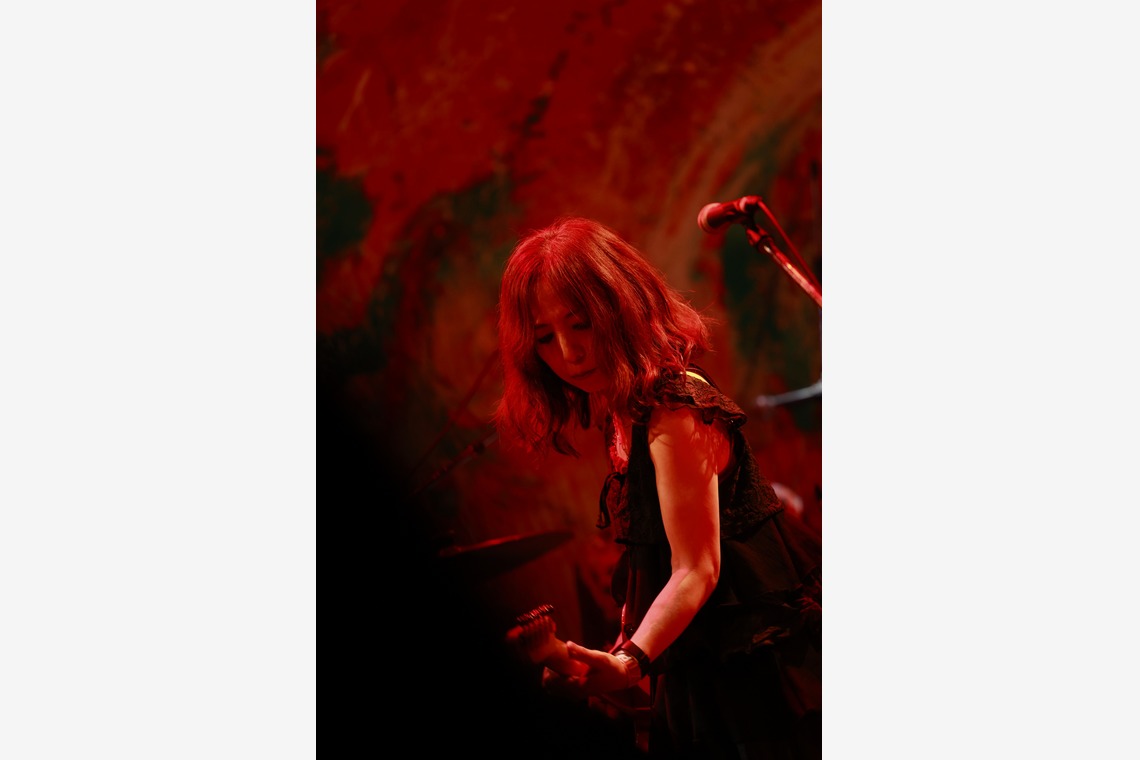 写真屋gonree　阿波根里恵が撮影した写真のアルバム「ライブ撮影(主に大阪のライブハウス)」