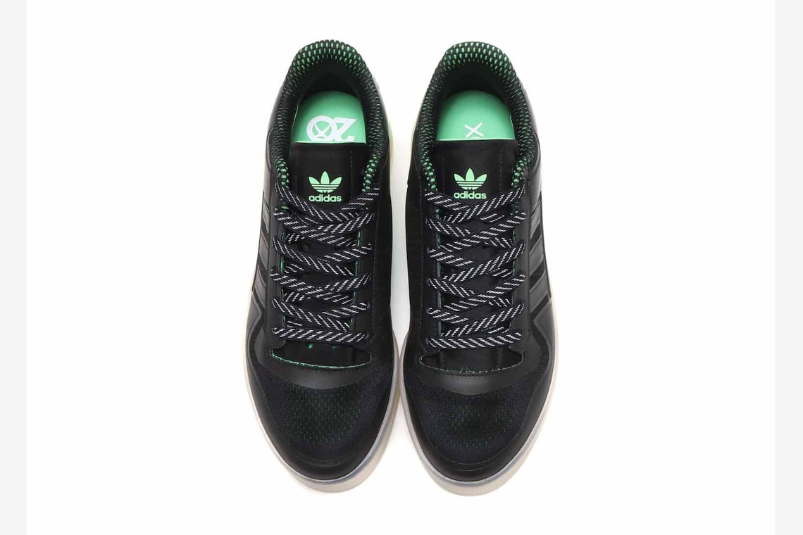 関場優太が撮影した「ECサイト用スニーカー撮影」の写真