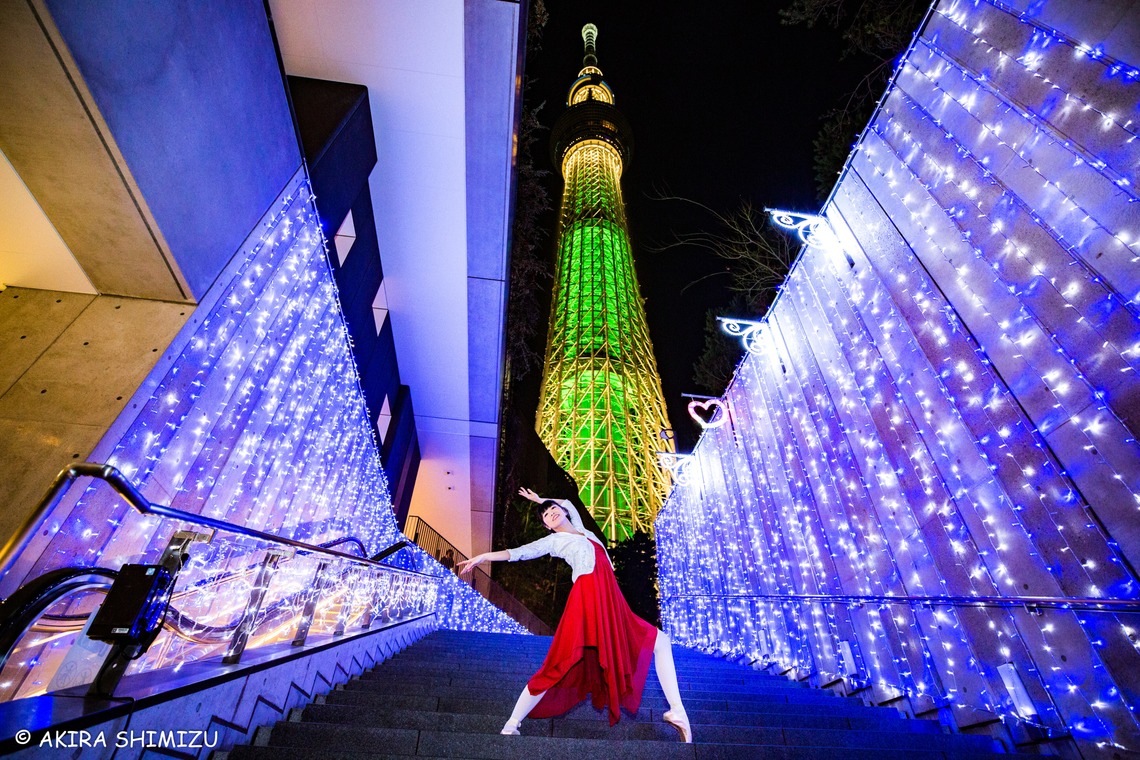 踊るカメラマンAKIRAが撮影した「ダンサーと夜景・イルミネーション」の写真