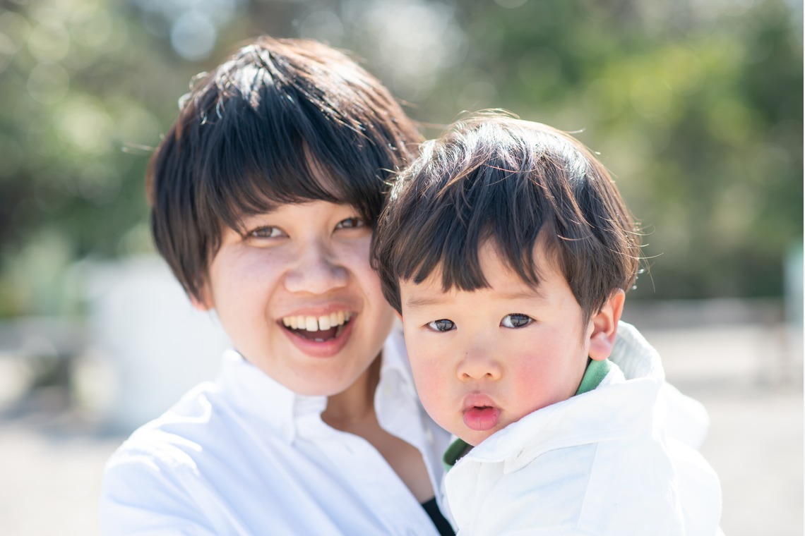 Peace-full photoが出張撮影した家族写真(キッズ,ベビーフォト)などが写った「かぞくの時間」の家族写真