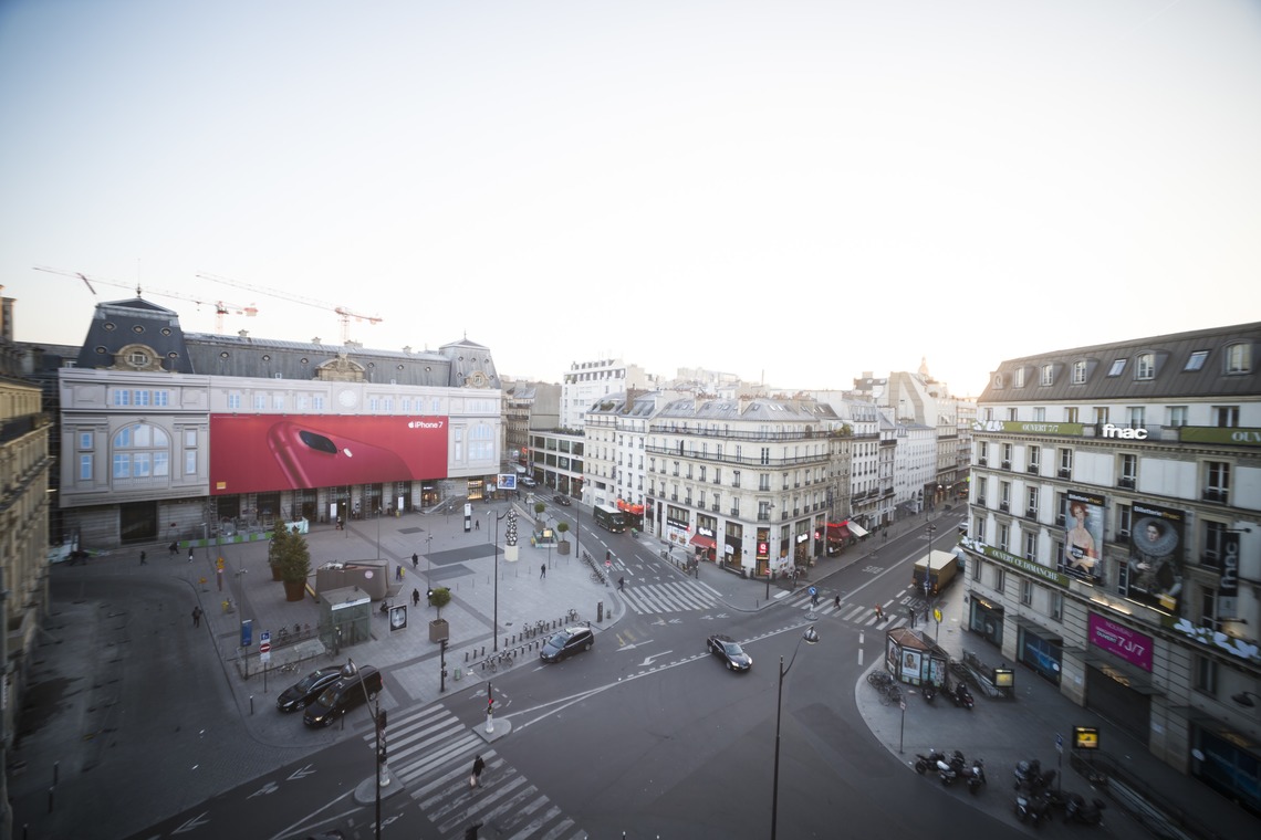 24to Produceが撮影した写真のアルバム「パリでのフォトウェディング」