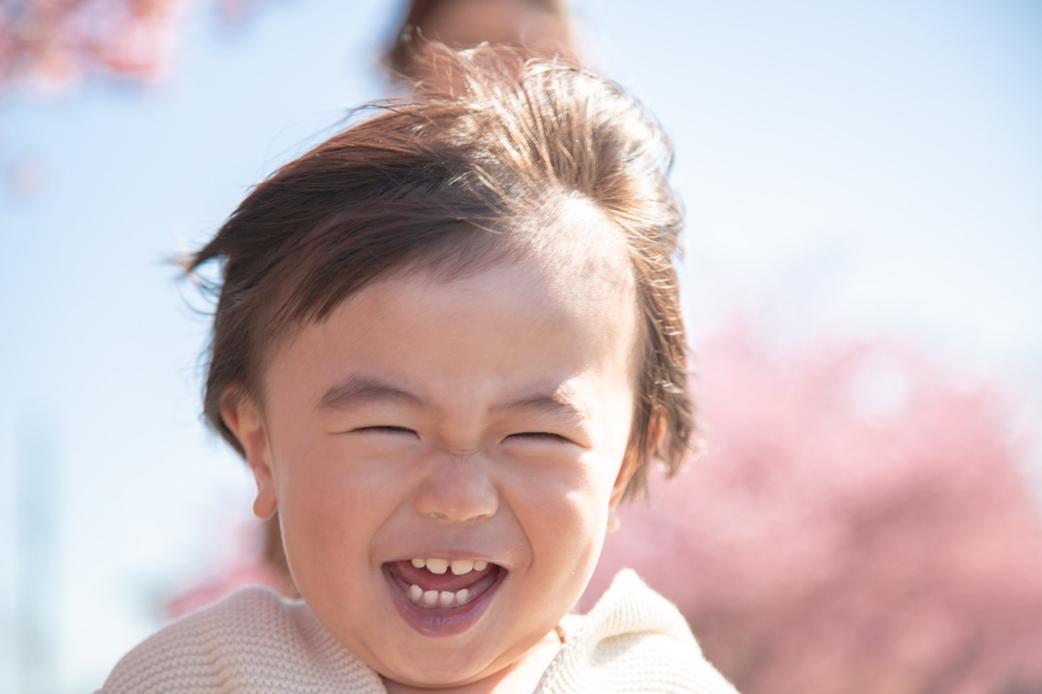 ゆのみふぉとが出張撮影した家族写真(キッズ,ベビーフォト)などが写った「自然な姿や笑顔」の家族写真