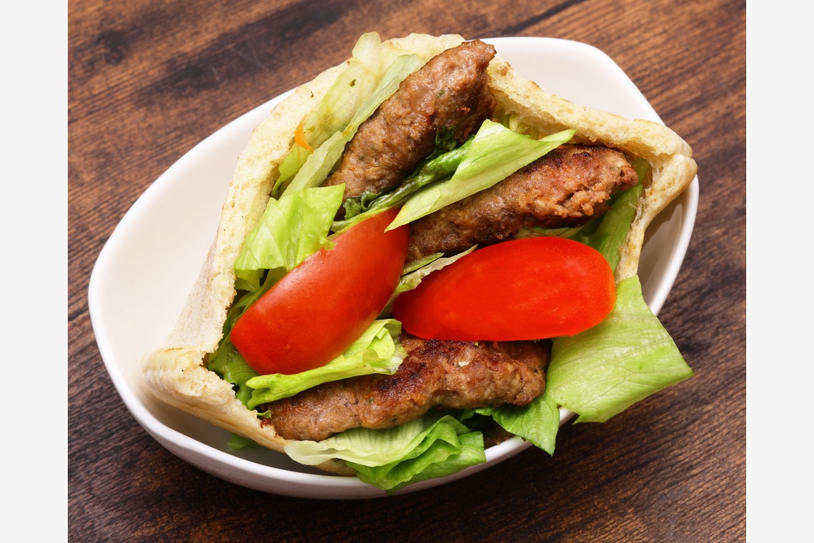 森安　照が撮影した写真のアルバム「ケバブ・タコス・タコライス・ドッグ」