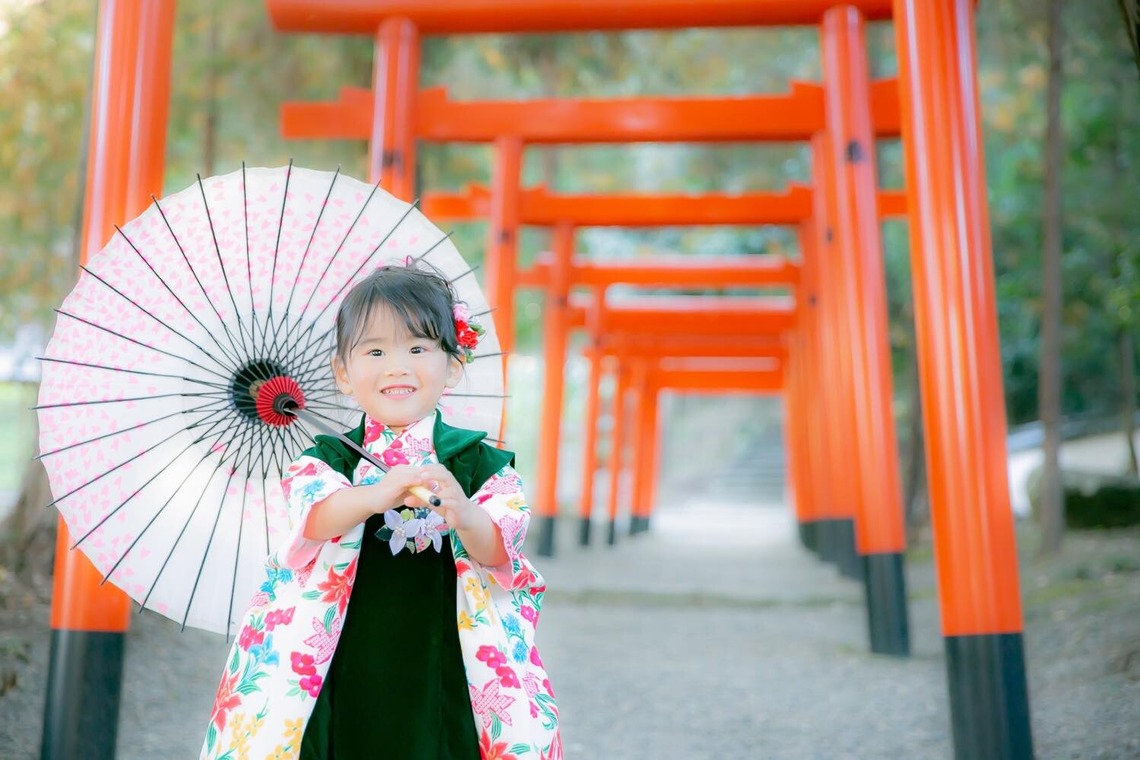 Location Studio GOODが出張撮影した家族写真(キッズ,ベビーフォト)などが写った「ロケーションフォト（子供）」の家族写真