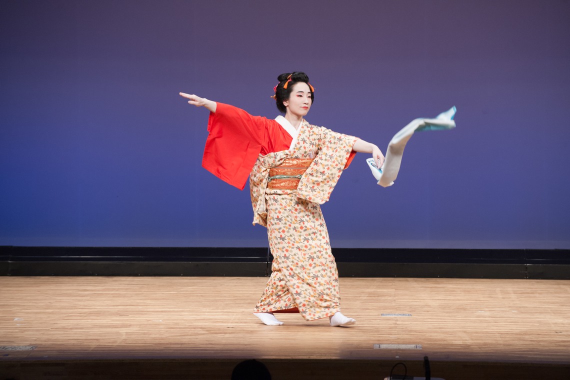 十時写真事務所が撮影した「踊り」の写真