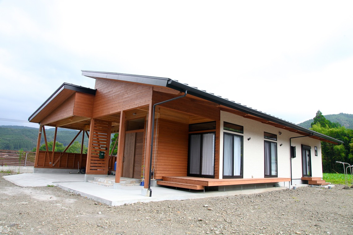 隈元智子が撮影した「家」の写真