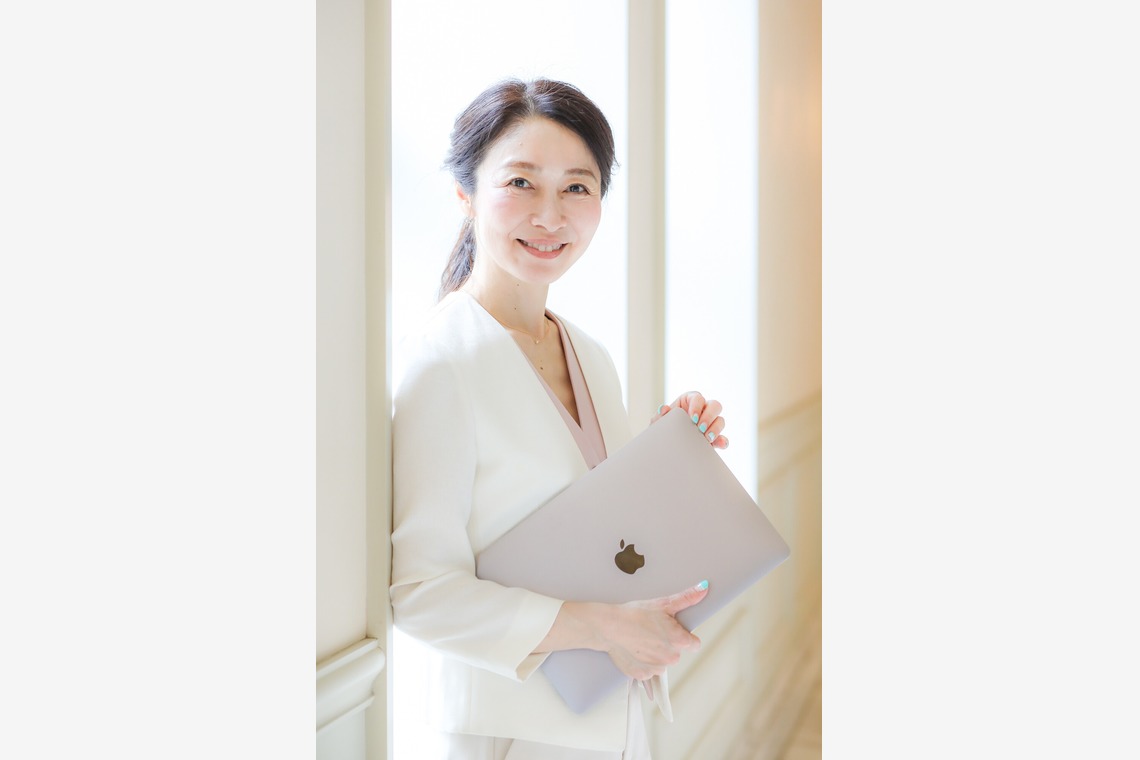 なかがわさとみが撮影した「女性起業家さんのプロフィール写真撮影」の写真