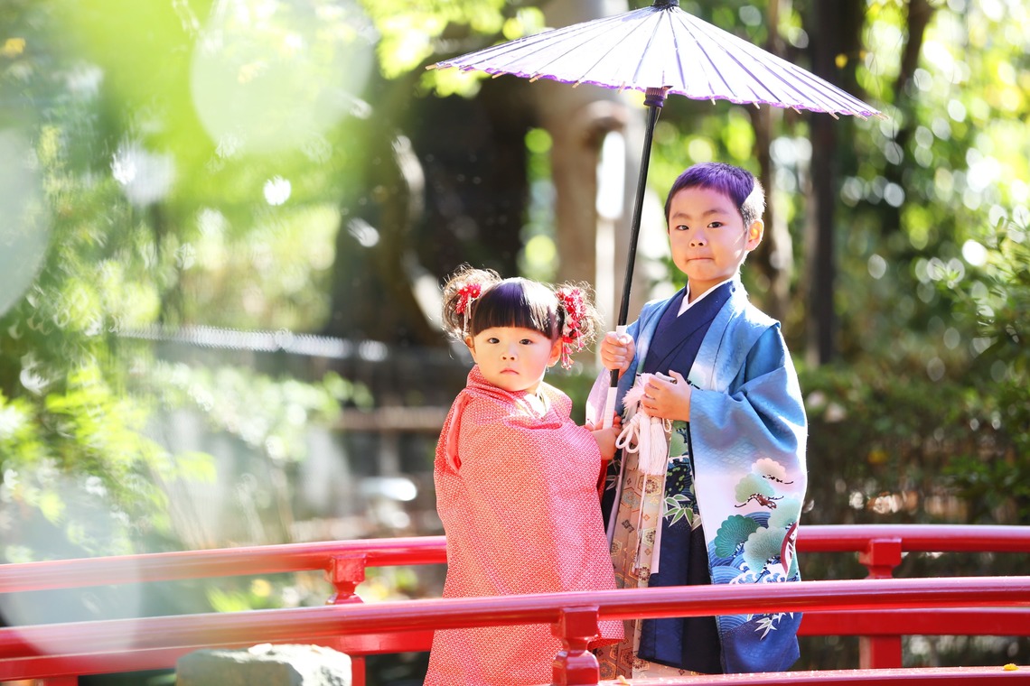 出張撮影HUG TIMEが出張撮影した家族写真(キッズ,ベビーフォト)などが写った「七五三記念撮影＠世田谷八幡宮・東京」の家族写真