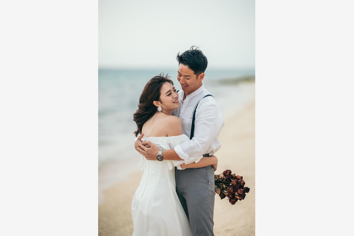ポートレート沖縄が撮影した「ビーチフォトウエディング」の写真