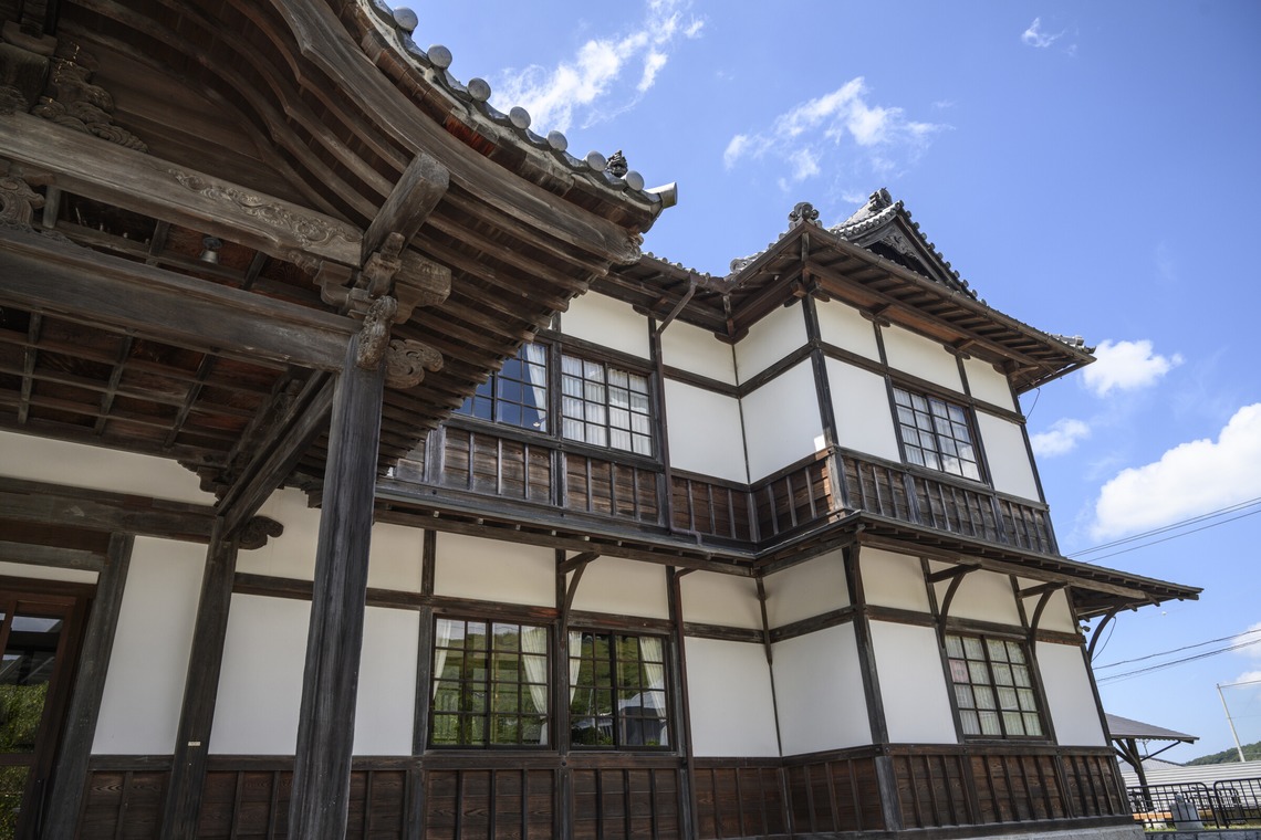 ならもとかずや