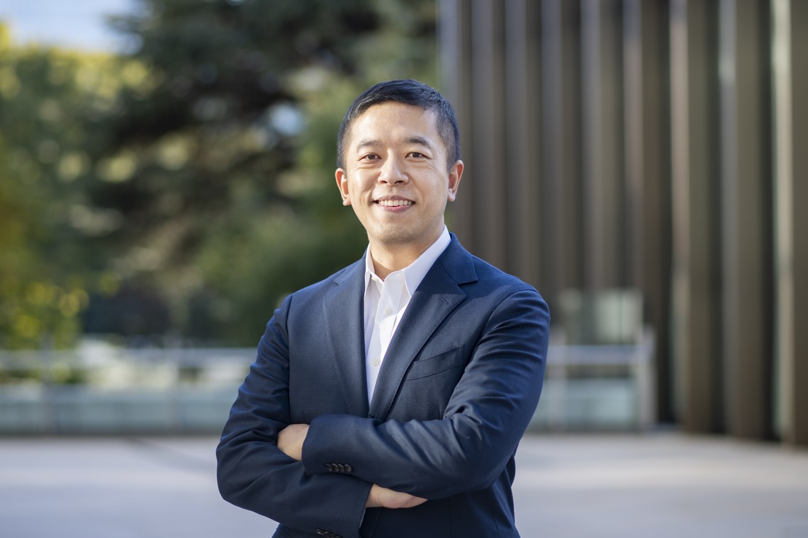 泉田真人が撮影した写真のアルバム「オフィス」