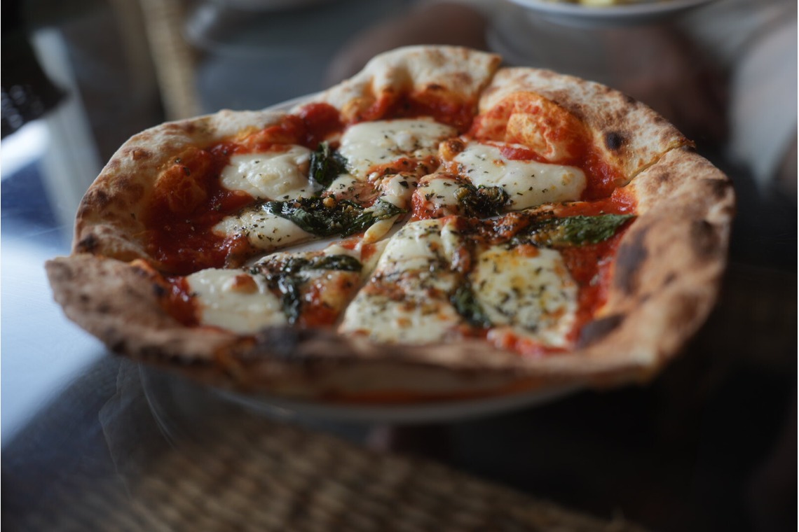 岡田雄太が撮影した「飲食店での写真」の写真